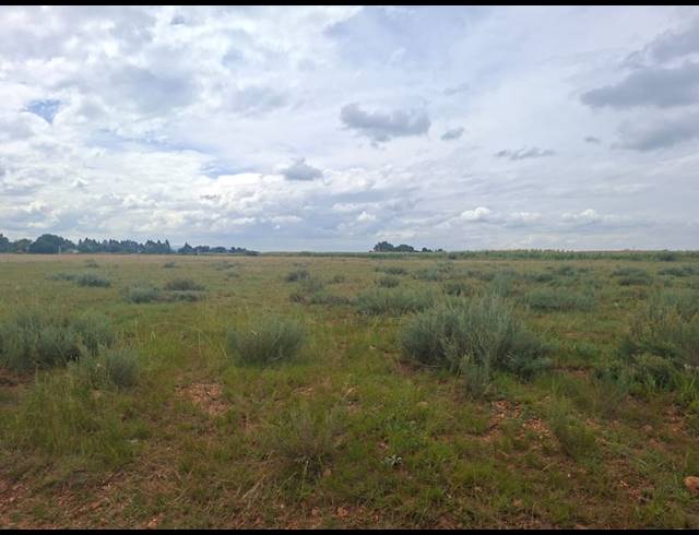 2,190M² VACANT LAND FOR SALE IN HENLEY ON KLIP